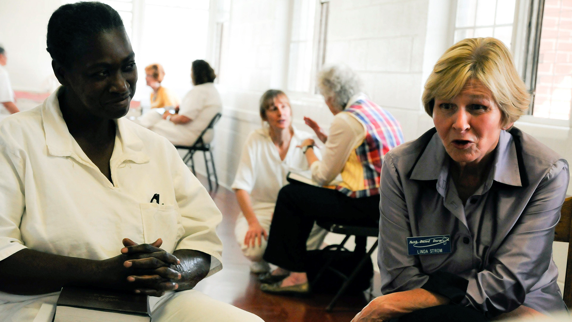 Linda leading a group discussion at the Patrick L. O’Daniel Unit of the Texas Department of Criminal Justice's complex of prisons in Gatesville that house female offenders. The O'Daniel Unit, then known as the Mountain View Unit, is where Karla Faye Tucker was housed before her execution. Strom and her team today minister to death-row inmates in this unit.